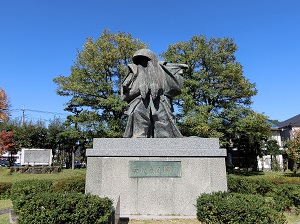 Bronze Statue of Kagamijishi